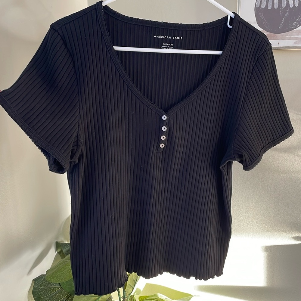 American Eagle Black Crop V Neck Button Top Womens Size XL